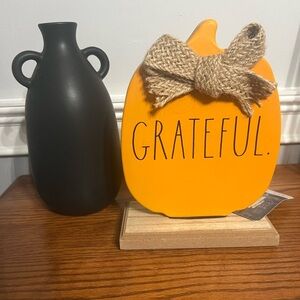 NWT-Grateful Rae Dunn “Grateful” Table Top Harvest Decor